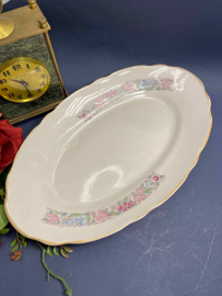 Блюдо сервировочное овальной формы Коростенский ФЗ 1962-1972гг. Фарфор, деколь, перламутр. Винтаж. Картинка 1